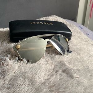 Versace sunglasses | authentic| worn once | perfect condition